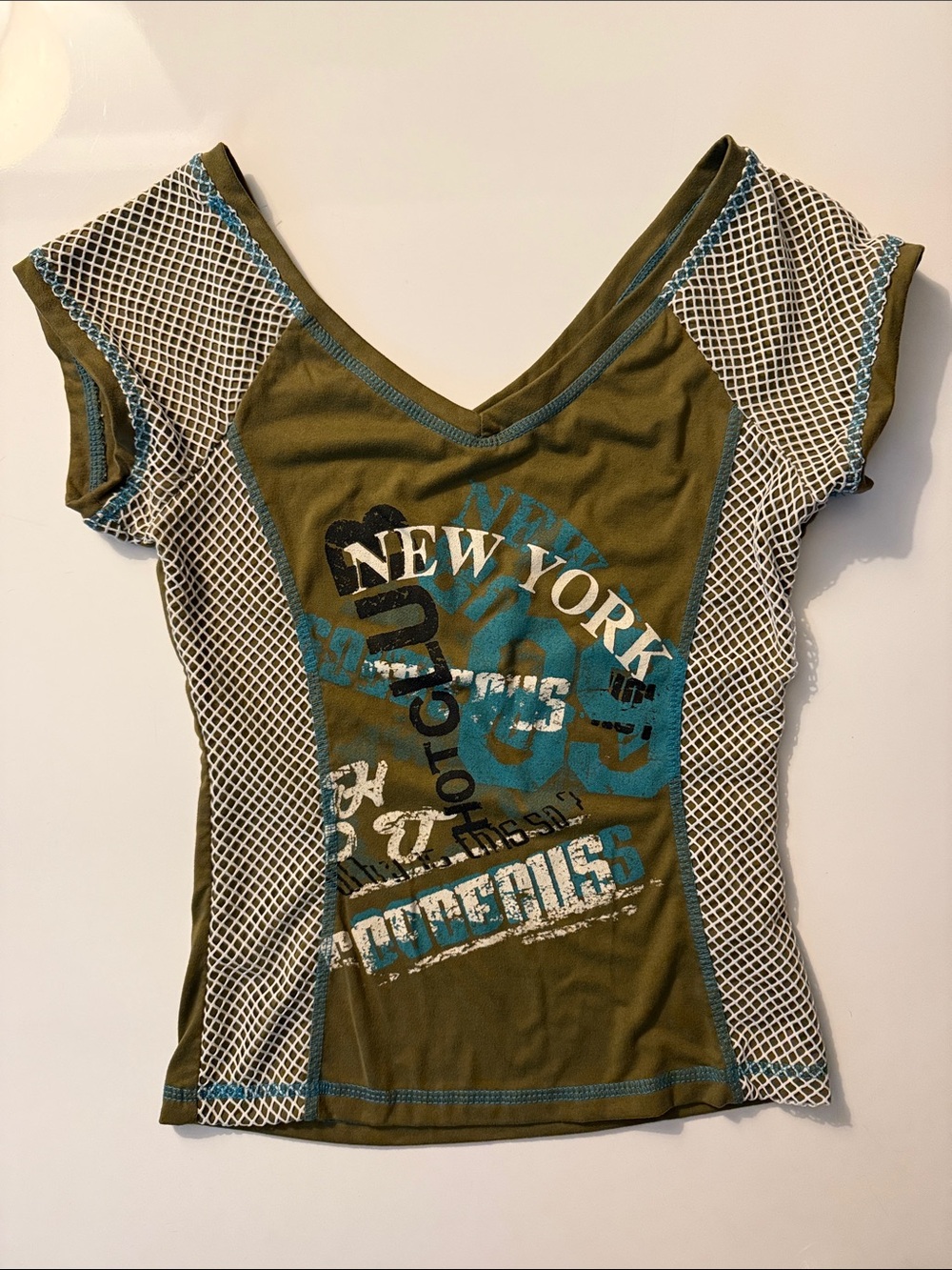 Source Unknown Olive Green V-Neck Tee with Blue Graphic & White Mesh